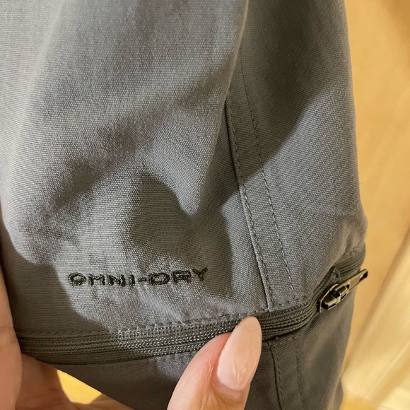 COLUMBIA-convertible omni dry pants - Picture 3 of 4